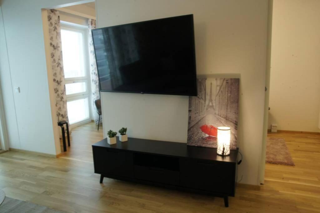 Keskustan Kaksio 45 M2 Autopaikalla, Rautatienkatu 19, 9 Krs Appartement Oulu Buitenkant foto