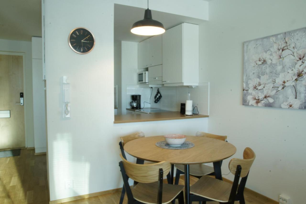 Keskustan Kaksio 45 M2 Autopaikalla, Rautatienkatu 19, 9 Krs Appartement Oulu Buitenkant foto